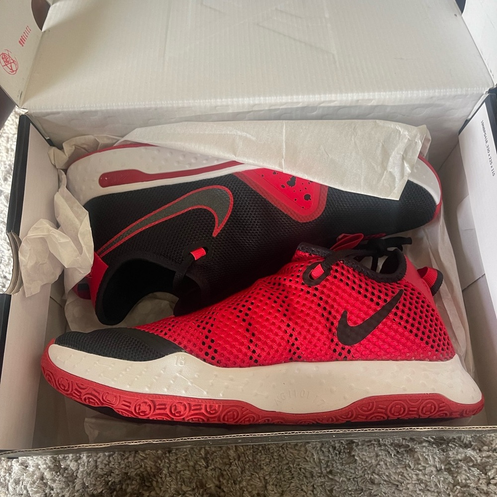 PG 4 basketball shoe